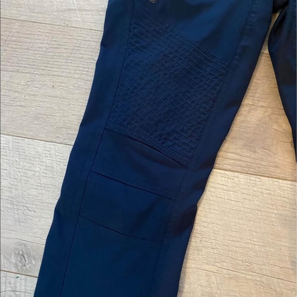 Lululemon biker pants - Picture 3 of 8